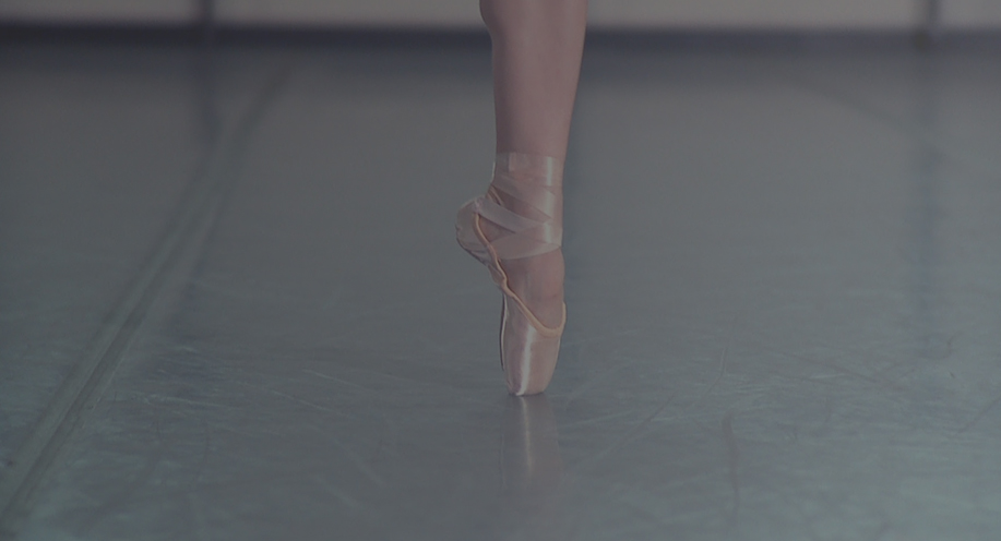 How to break in your pointe shoes